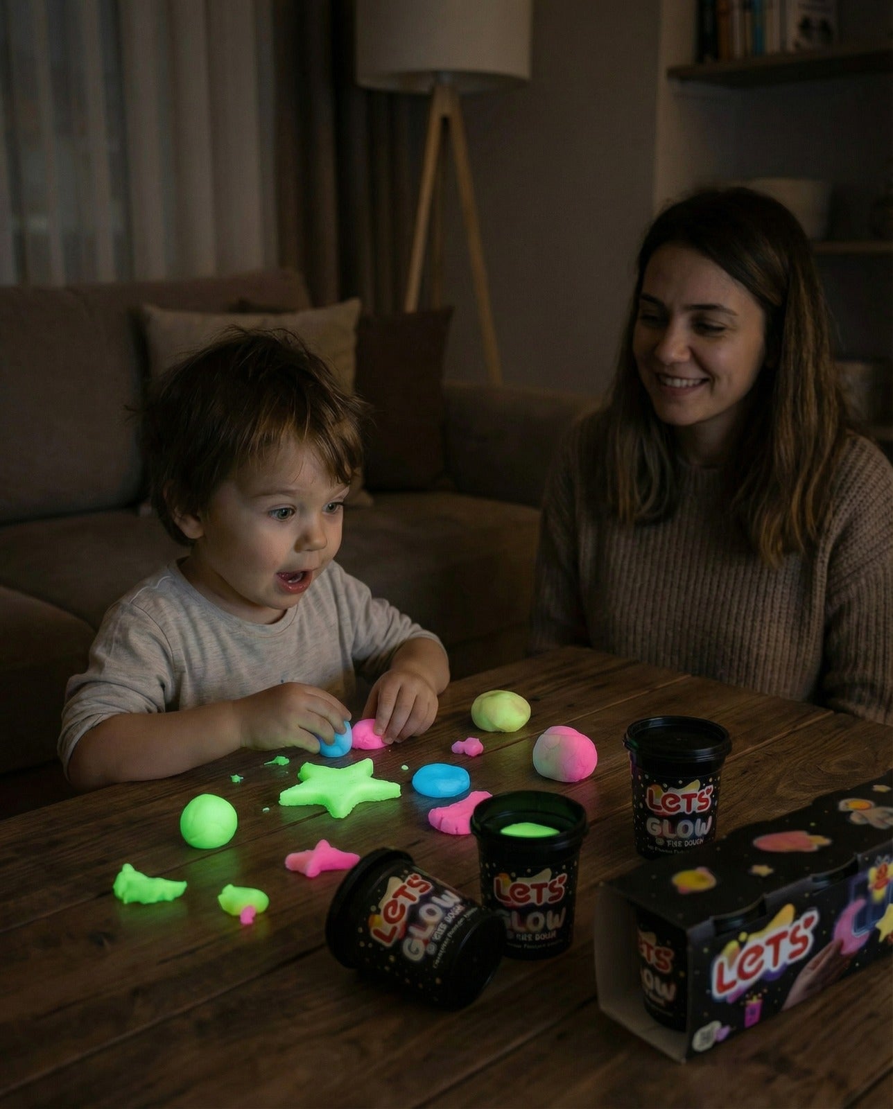 Let’s 4 Renk Karanlıkta Parlayan Oyun Hamuru 3